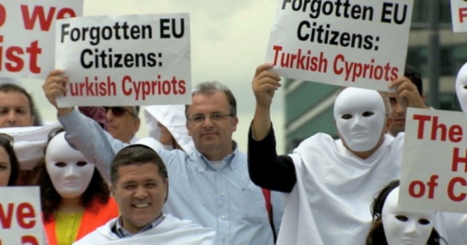 Kıbrıslı Tüklerden Brüksel’de protesto