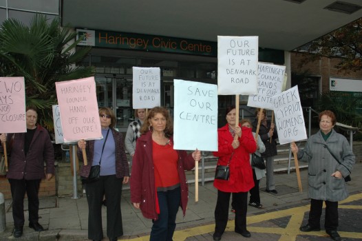 Kadınlardan belediyeye protesto