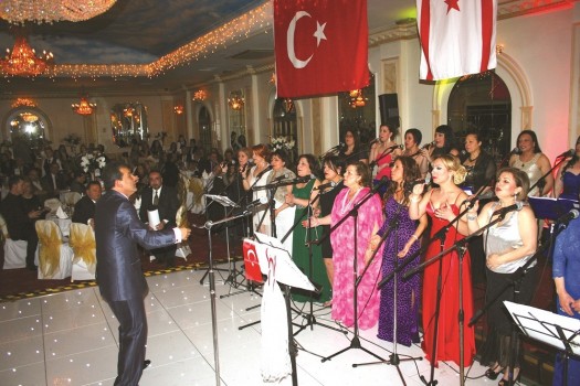 Regency Banqueting Suite’de, Türk Sanat Müziği rüzgarı