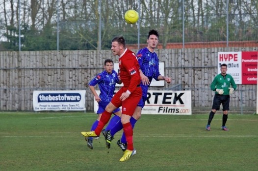 Ware FC ve Forest, bu  akşam zor rakipler önünde