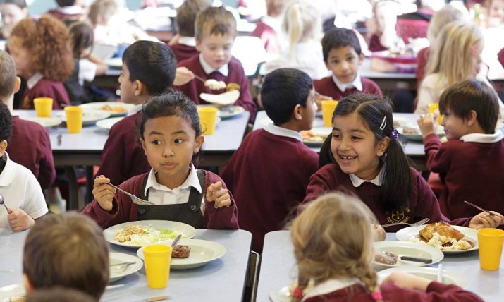 Okullarda ücretsiz öğle yemeği