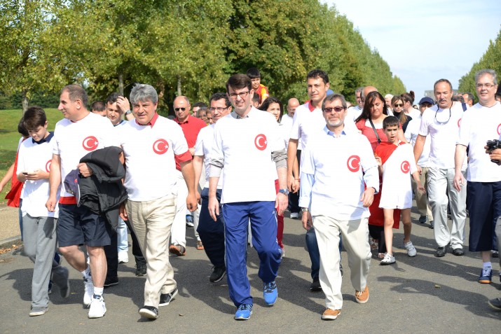 Healthy walking with flags