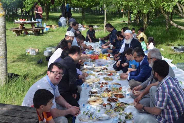 ‘Peygamber Sevdalıları’ piknikte buluştu