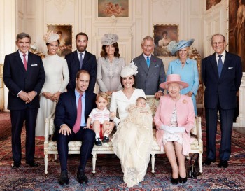 İngiltere kraliyet bebeği vaftizi aileyi biraraya getirdi
