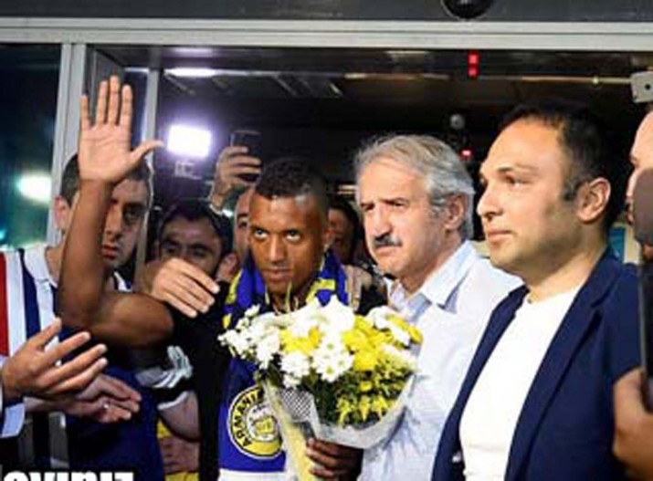 United’lı Nani Fenerbahçe’de