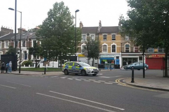 Dalston Market’te bir kişi vuruldu