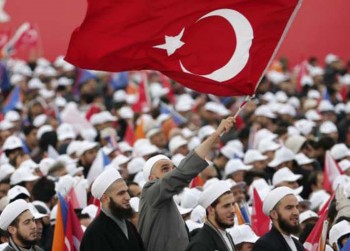 Independent: Türkiye diktatörlüğe bir kaç adım mesafede mi?