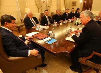 Başbakan Davutoğlu, Fallon’u Köşk’te kabul etti