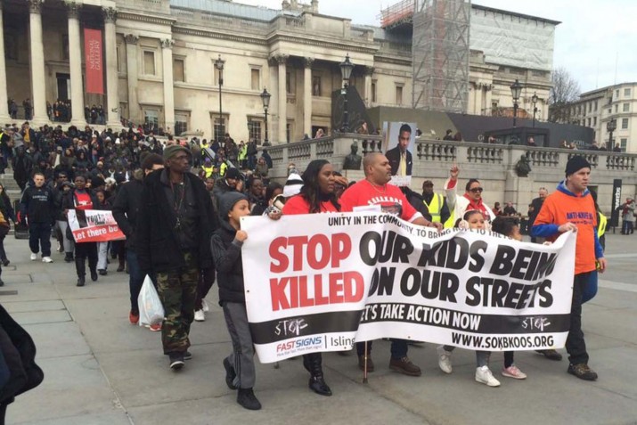 Gençler arasındaki çete suçları için Londra’da eylem