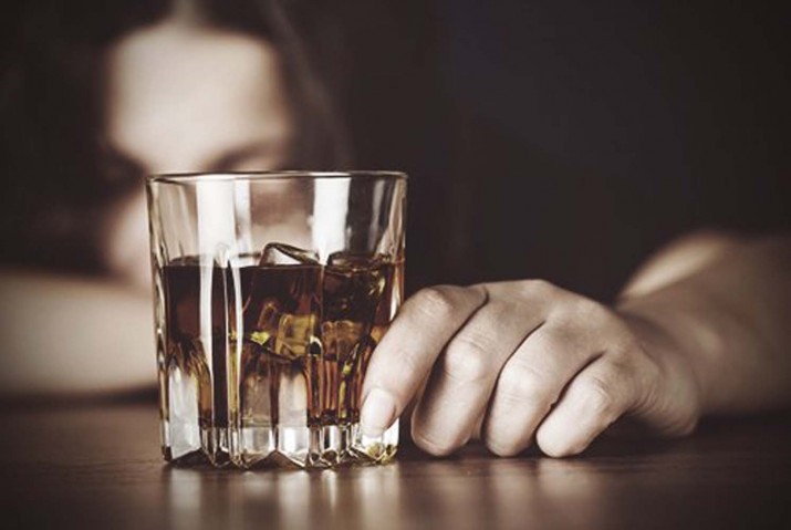 Koronavirüs salgını nedeniyle ‘İngiltere’de alkol bağımlılığı arttı’