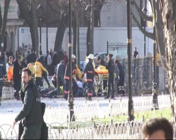 İstanbul Sultanahmet’te turistlere bombalı saldırı
