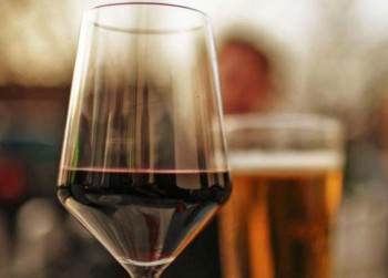 İngilizlere alkol tavsiyesi: Haftada en az 2 gün içmeyin
