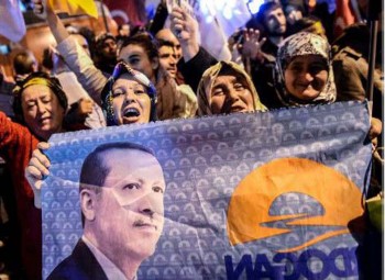 Erdoğan, Kürtleri ezmeye çalışmaktan vazgeçmeli