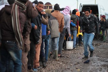 Day-mer, Calais’deki mülteciler için destek istedi
