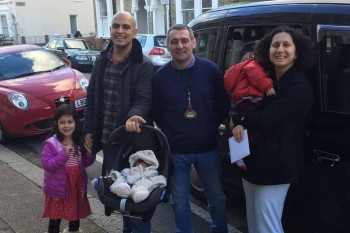 Türk anne, Londra’da siyah takside doğurdu