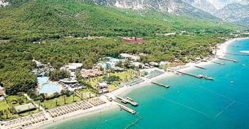 Hotel occupancy rates in Turkey drop below 50 percent amid tourist squeeze