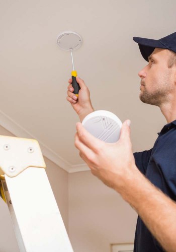 Landlords face £5k fines for not fitting smoke alarms