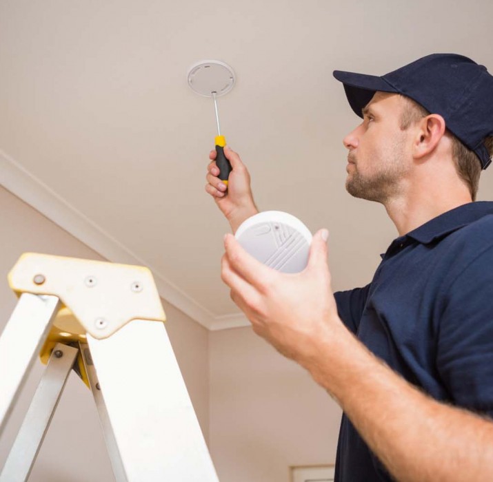 Landlords face £5k fines for not fitting smoke alarms
