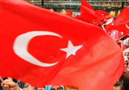 Dolandırıcılar Türklerin milliyetçilik duygularını sömürüyor