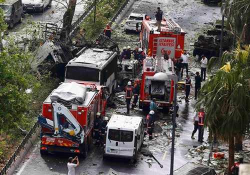 7 police officers, 4 civilians killed in car bomb attack on police vehicle in Istanbul