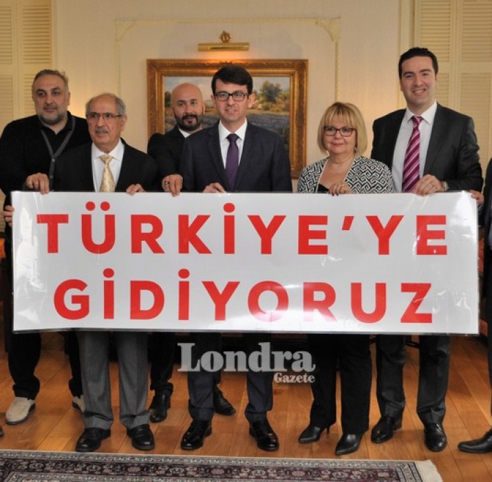 Londra Başkonsolosluğu öncülüğünde “Türkiye’ye Gidiyoruz”