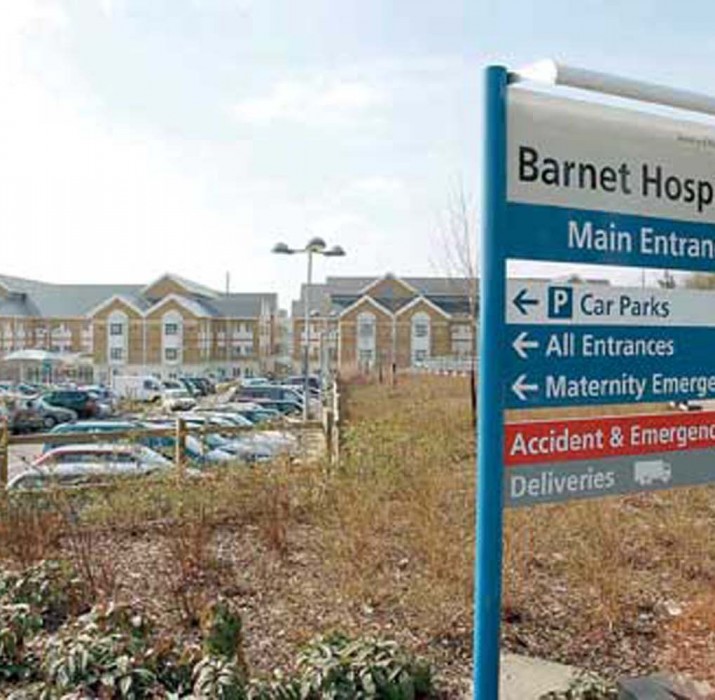 Pregnant Jodie Smith calls Barnet Hospital’s parking system a ‘joke’