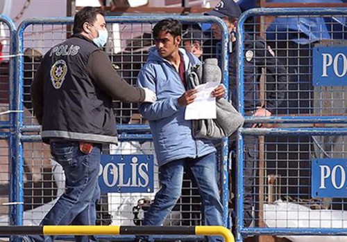 Amnesty tells EU to halt ‘illegal’ refugee returns to Turkey