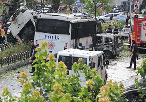 İstanbul’da bombalı saldırı: 11 ölü