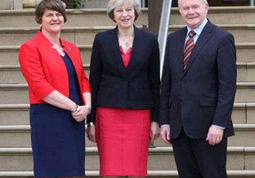 İngiltere Başbakanı May, Kuzey İrlanda’da