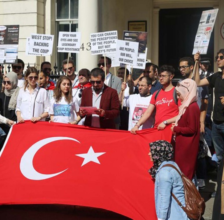 Turkish Student Union of UK protested the mainstream media