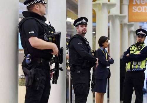 Londra’da silahlı polis sayısı artırılıyor