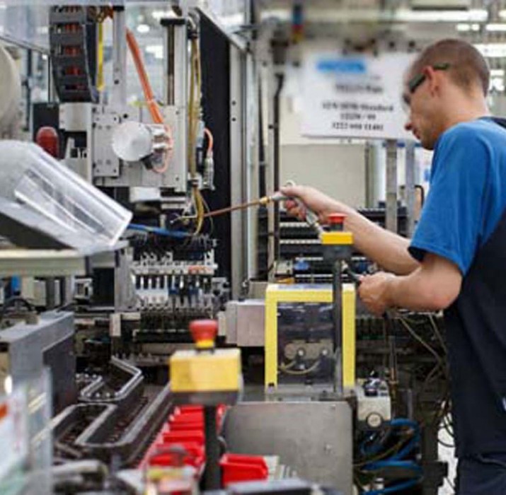 İngiltere’de Haziran’da imalat sanayi üretimi aylık yüzde 0,3 azaldı.