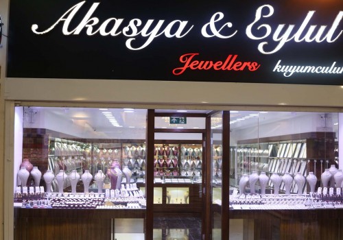 Onur Kuyumculuk’tan yeni şube: Akasya & Eylul Jewellers