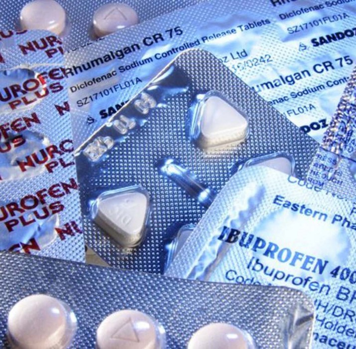 Common painkillers ‘increase heart failure risk’