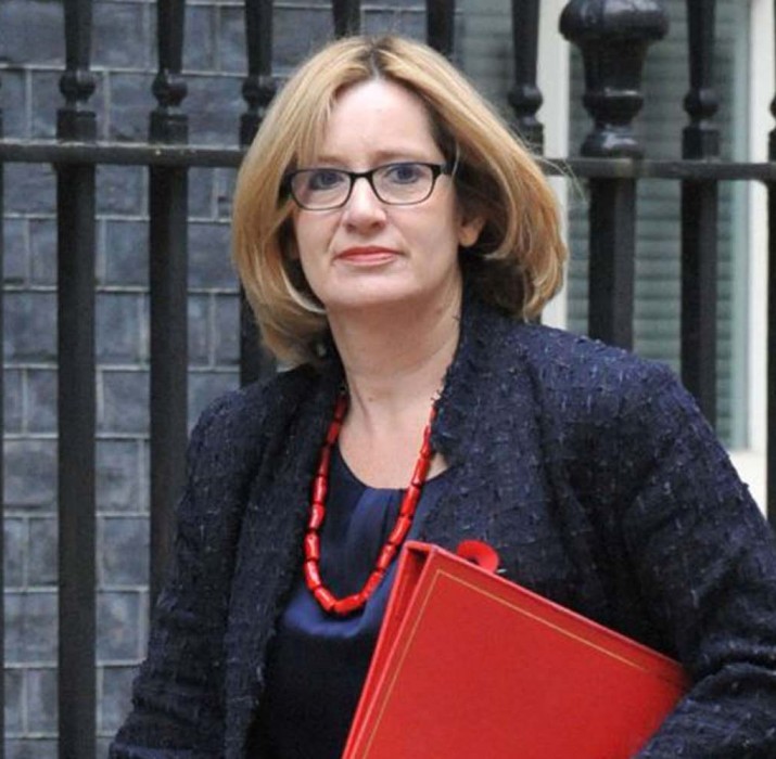 Çalışma ve Emeklilik Bakanı Amber Rudd da istifa etti
