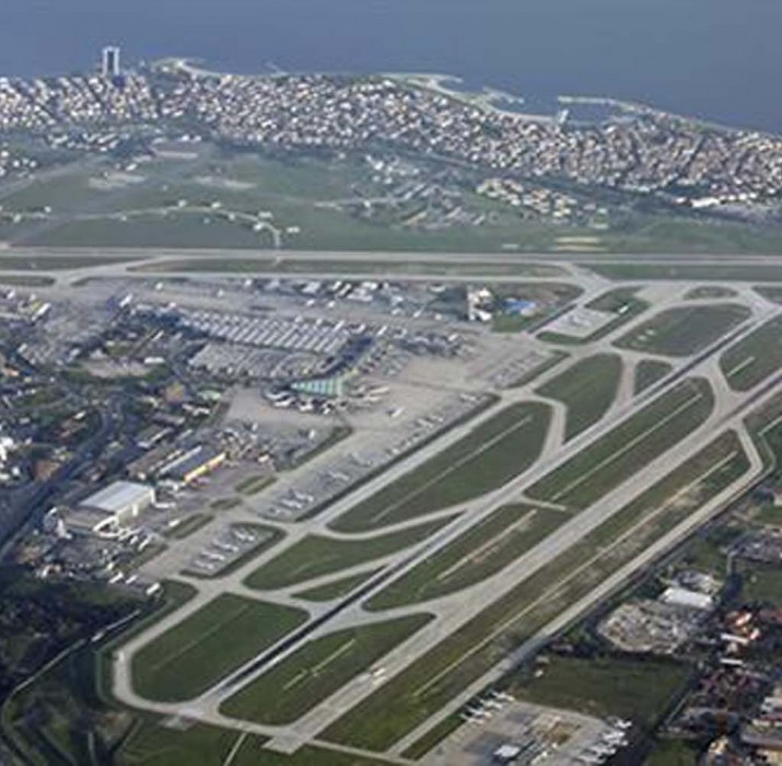 Istanbul Atatürk Airport breaks new record with 1,454 takeoffs and landings