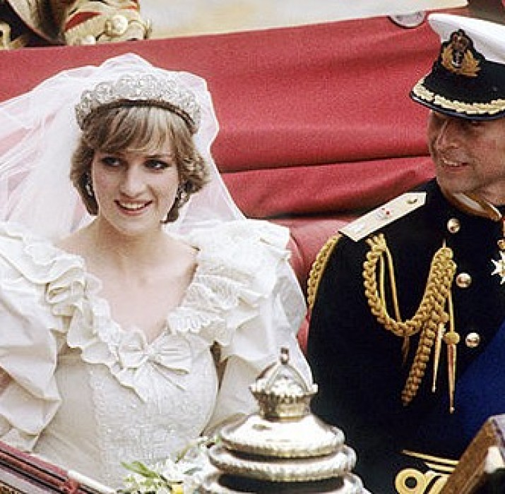 Prenses Diana’nın düğün pastasının son dilimi satılıyor