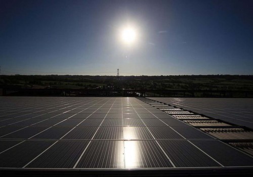 İngiltere’de güneş panelleri, kömürden çok enerji üretti