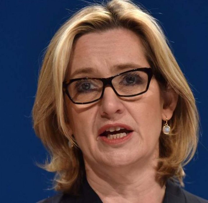 İngiltere İçişleri Bakanı Rudd: Bana ırkçı demeyin