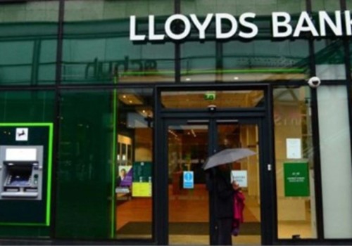 Lloyds Bank, Bin 230 çalışanı işten çıkaracak