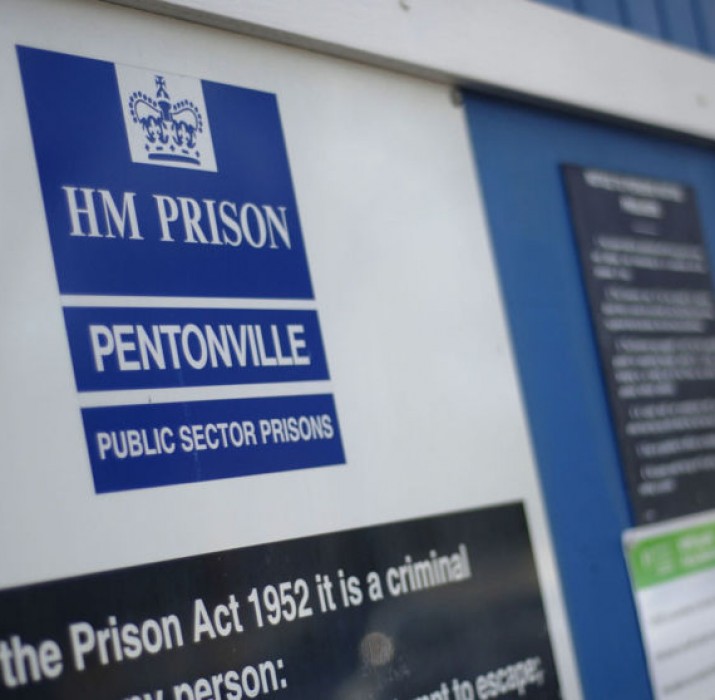 Pentonville hapishanesinden iki mahkum kaçtı!