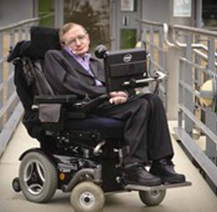 İngiliz fizikçi Stephen Hawking Roma’da hastaneye kaldırıldı