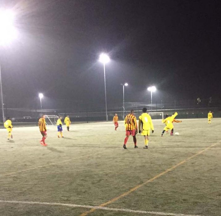 Dumlupınar, Waltham Forest Genç takımını 2-0 yendi