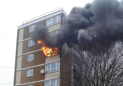 Brixton’daki yangın can kayıpsız atlatıldı