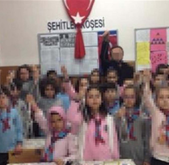 Istanbul teacher makes students pose with nooses, shares post on social media