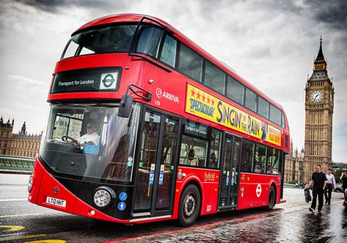 Londra otobüs şoförlerinin yeni minimum maaşı açıklandı