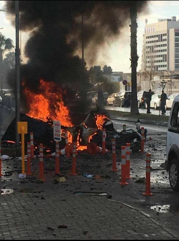 İzmir’de terör saldırısı: 2 Şehit (Videolu)