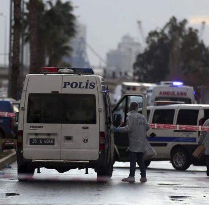 İzmir’deki terör saldırısı İngiliz gazetelerinde