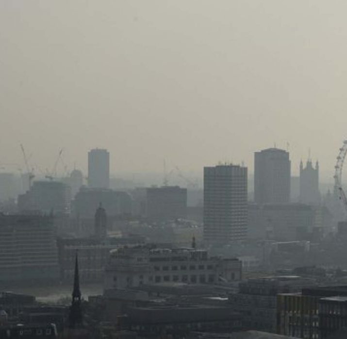 ‘Block licences for diesel minicabs to tackle London’s toxic air’