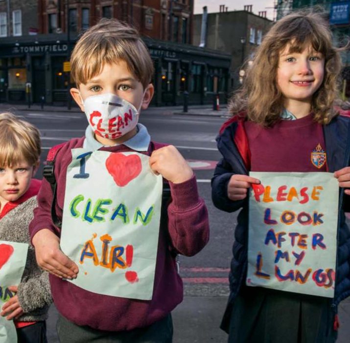 Kirli havaya karşı çocuklara maske önerisi